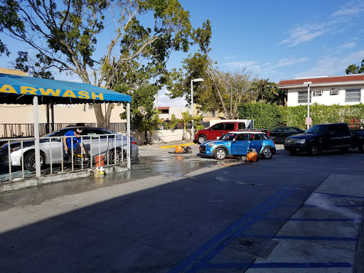 Blue Corner Car Wash en Hialeah