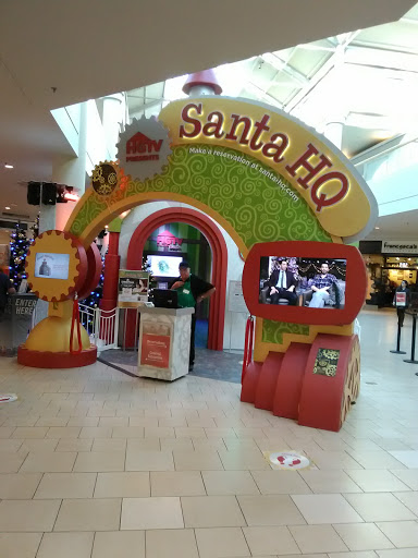 Shopping Mall «Freehold Raceway Mall», reviews and photos, 3710 U.S. 9, Freehold, NJ 07728, USA