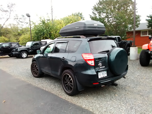 Car Dealer «Dealers Trade Outlet», reviews and photos, 16327 Lee Hwy, Gainesville, VA 20155, USA