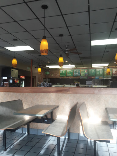 Restaurant «SUBWAY®Restaurants», reviews and photos, 10406 16th Ave SW, Seattle, WA 98146, USA