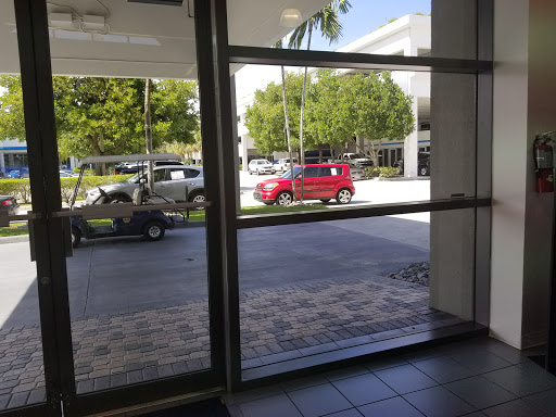 Car Dealer «Lou Bachrodt Mazda Coconut Creek», reviews and photos, 5400 N State Rd 7, Coconut Creek, FL 33073, USA