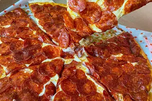 Mostachos pizza image