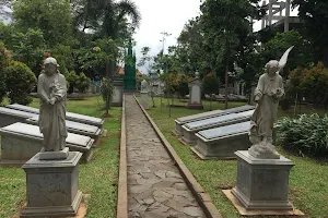 Museum Taman Prasasti image