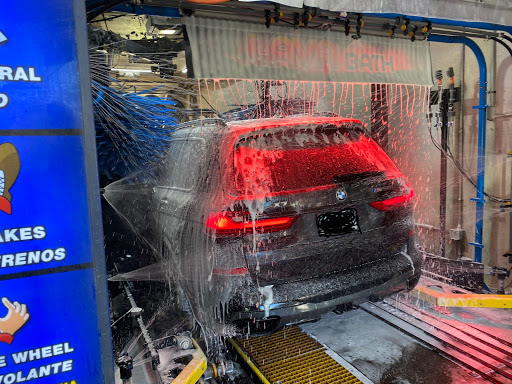 Auto Car Wash at Shell en Falls Church