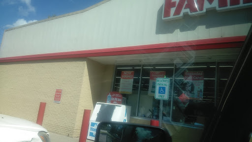 Dollar Store «FAMILY DOLLAR», reviews and photos, 757 Auburn Ave, Pontiac, MI 48342, USA