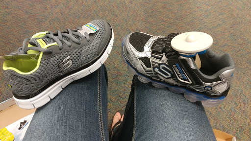 Shoe Store «Shoe Carnival», reviews and photos, 3247 N Pleasantburg Dr, Greenville, SC 29609, USA