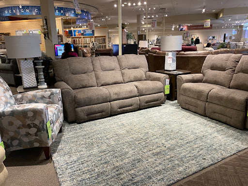 Furniture Store «La-Z-Boy Furniture Galleries», reviews and photos, 17305 Southcenter Pkwy, Tukwila, WA 98188, USA
