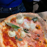 Photo n°2 de l'avis de Napoli.a fait le 12/05/2024 à 00:25 sur le  PalaPizza - Il Palazzo Della Pizza à Frattamaggiore