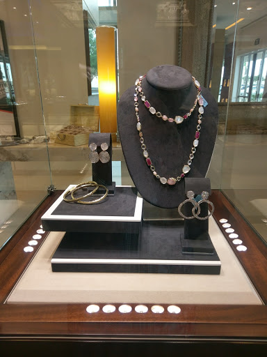 Jeweler «Lewis Jewelers - Clear Lake», reviews and photos, 19335 Gulf Fwy #4, Webster, TX 77598, USA