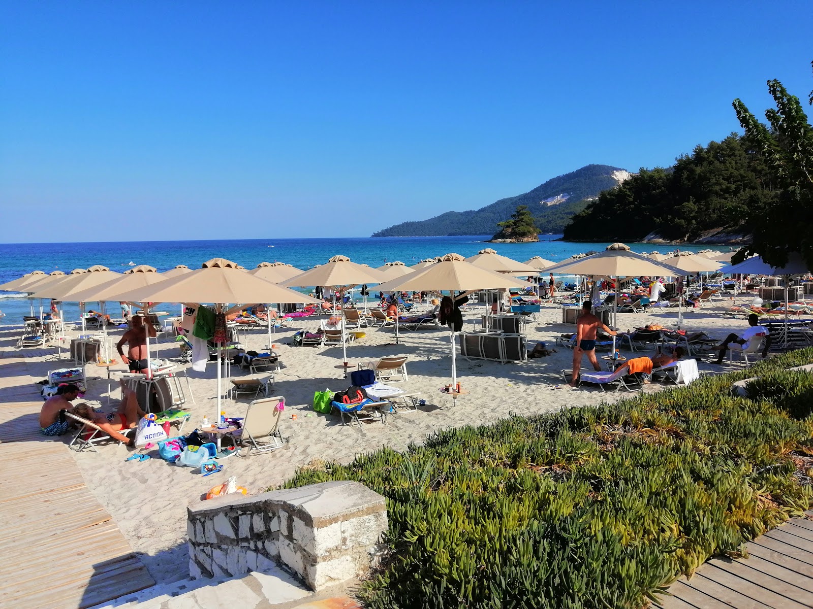 Foto di Makriamos beach - luogo popolare tra gli intenditori del relax