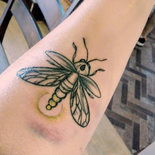 Tattoo Shop «Alter-Ego Tattoo Studio», reviews and photos, 204 Main St, Kewaskum, WI 53040, USA