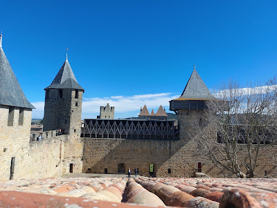 Parking Château de Puivert à Puivert