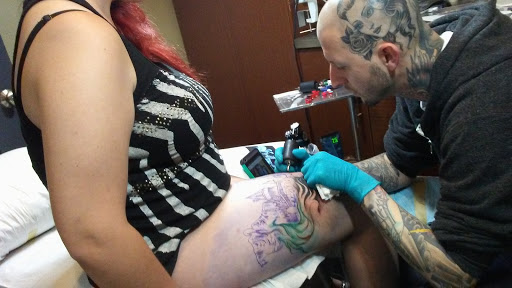 Tattoo Shop «Kings Avenue Tattoo», reviews and photos, 844 N Broadway, Massapequa, NY 11758, USA