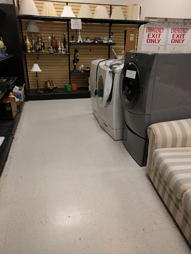 Thrift Store «Amvets Thrift Stores», reviews and photos, 109 S Seven Oaks Dr, Knoxville, TN 37922, USA