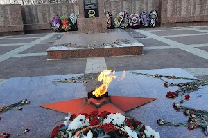 Memorial'nyy Kompleks Vechnyy Ogon' image