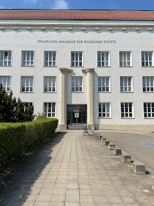Staatliche Akademie der Bildenden Künste Stuttgart Am Weißenhof 1, 70191 Stuttgart, Deutschland