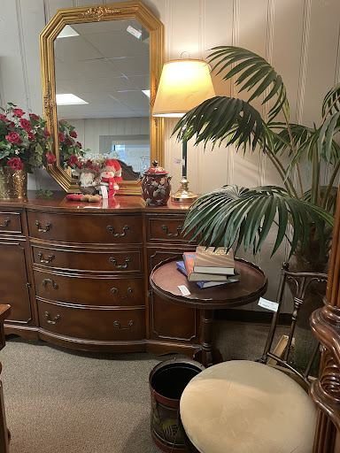 Consignment Shop «Refabulous Furnishings», reviews and photos, 2231 Vestal Pkwy W, Vestal, NY 13850, USA