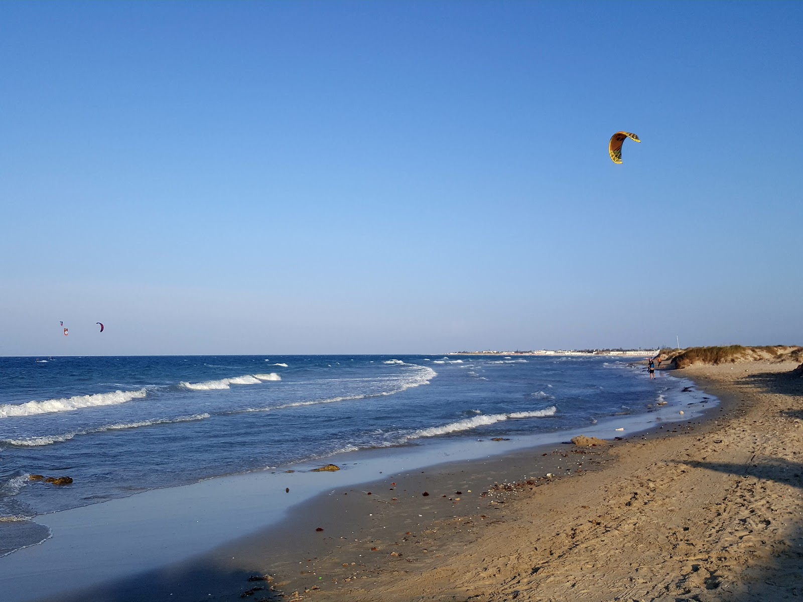 Fotografija Alloggi Spiaggiabella z svetel pesek površino