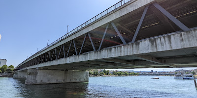 Dreirosenbrücke