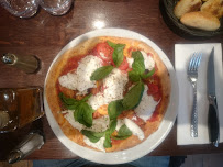 Pizza du Restaurant italien L'isolotto à Paris - n°2
