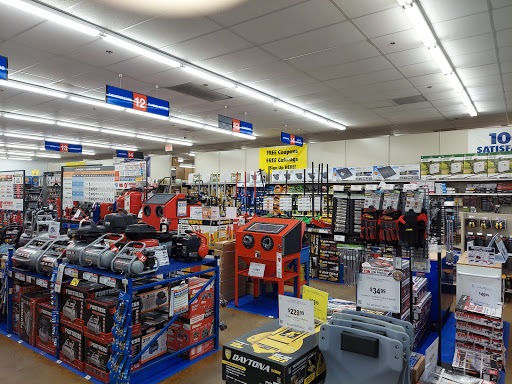 Hardware Store «Harbor Freight Tools», reviews and photos, 356 S Broadway STE 3, Salem, NH 03079, USA