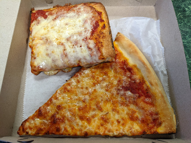 #3 best pizza place in Queens - Alfie's Pizza