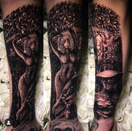 Explore mens sleeve tattoo filler ideas, creative tattoo ideas in Miami, available at Waldo Tattoos and Piercings Miami