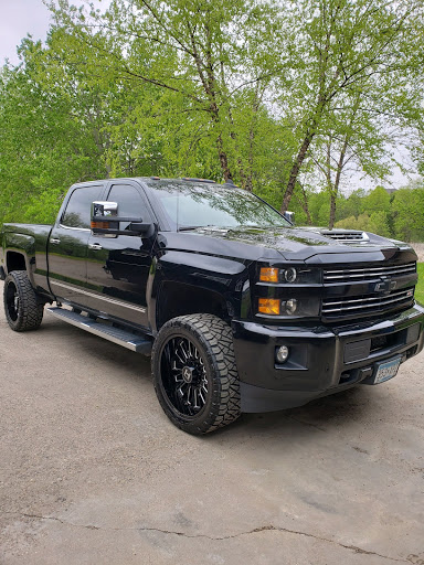 Tire Shop «Discount Tire Store - Apple Valley, MN», reviews and photos, 15102 Foliage Ave, Apple Valley, MN 55124, USA