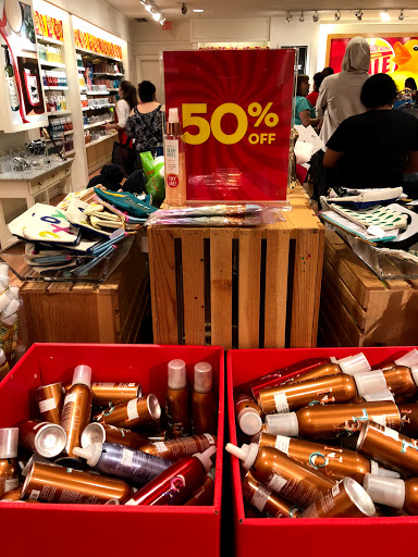 Beauty Supply Store «Bath & Body Works», reviews and photos, 9349 W Atlantic Blvd, Coral Springs, FL 33071, USA