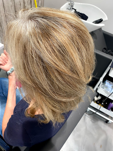 Hair Salon «Daniz Hair Design at Jean Claude Salon Del Mar», reviews and photos, 915 Camino Del Mar Suite 200, Del Mar, CA 92014, USA