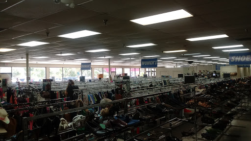 Thrift Store «Community Thrift Store», reviews and photos, 14244 N Nebraska Ave, Tampa, FL 33613, USA