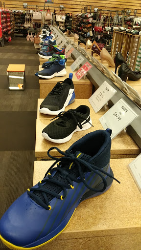 Shoe Store «DSW Designer Shoe Warehouse», reviews and photos, 8055 W Bowles Ave, Littleton, CO 80123, USA