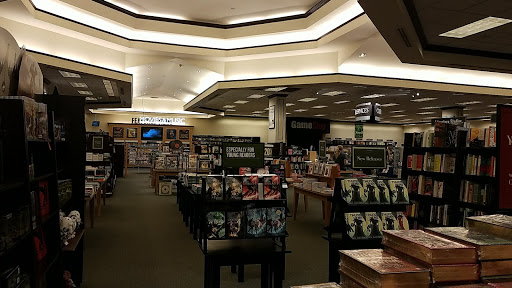Book Store «Barnes & Noble», reviews and photos, 960 S Colorado Blvd, Glendale, CO 80246, USA