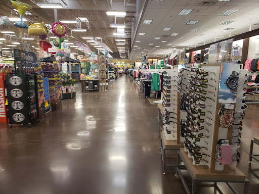 Grocery Store «Fred Meyer», reviews and photos, 3300 Portland Rd, Newberg, OR 97132, USA