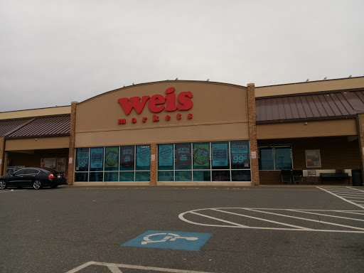 Weis, 736 Warrenton Rd, Fredericksburg, VA 22406, USA, 