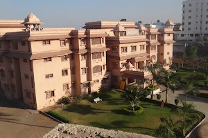 BAPS Swaminarayan Chhatralaya, Bardoli image