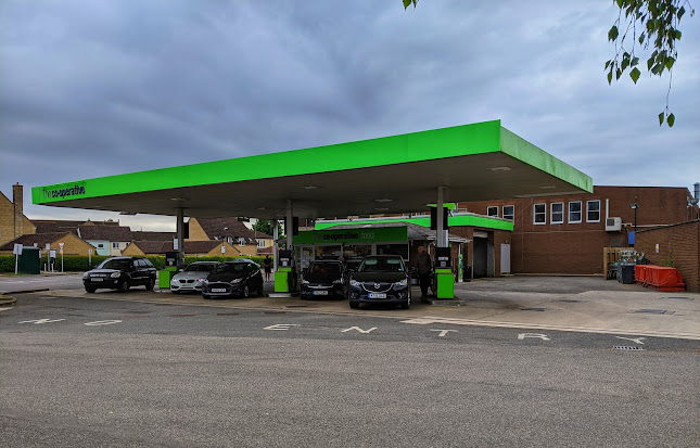 Reviews of The Co-operative Food & Petrol - Market Deeping in Peterborough - Gas station
