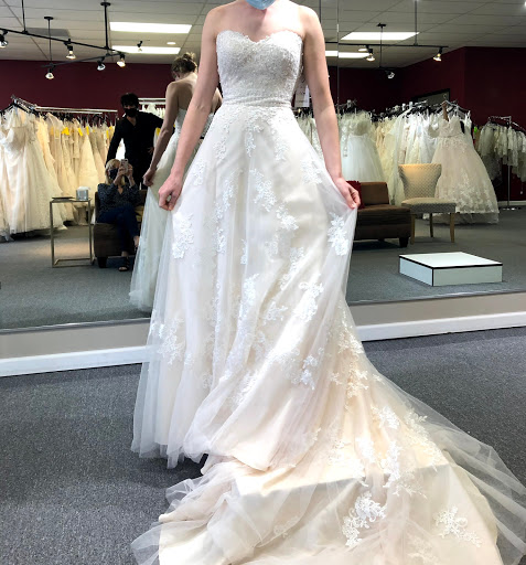 Bridal Shop «GARNET + grace Bridal Boutique», reviews and photos, 15334 Whittier Blvd #10, Whittier, CA 90603, USA