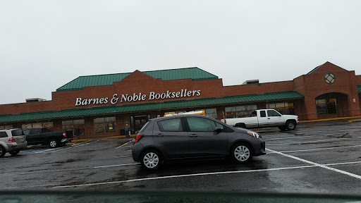 Book Store «Barnes & Noble Booksellers Moorestown», reviews and photos, 1311 Nixon Dr, Moorestown, NJ 08057, USA