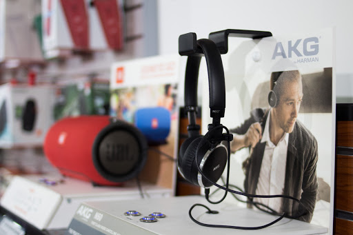 Electronics Store «Lucas Electronics», reviews and photos, 886 Manhattan Ave, Brooklyn, NY 11222, USA