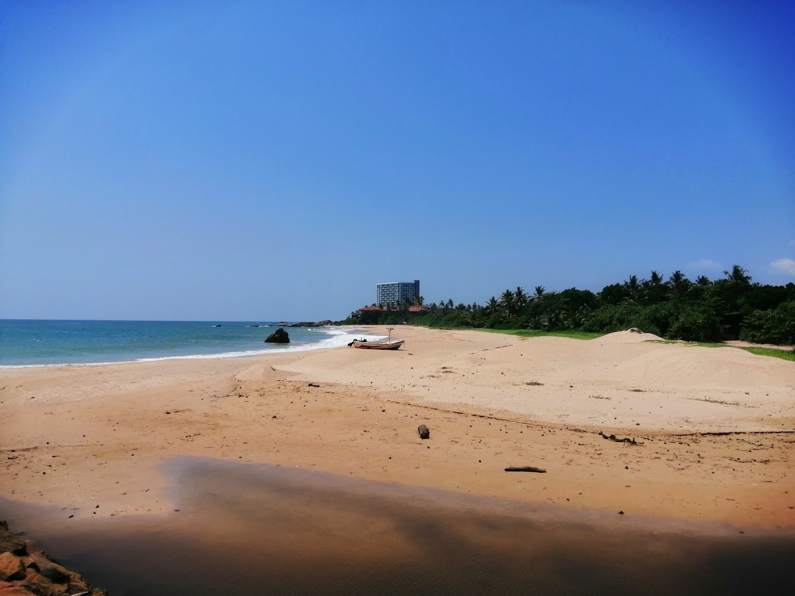 Mahamodara Beach photo #1