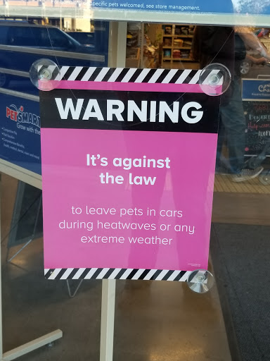 Pet Supply Store «PetSmart», reviews and photos, 13720 Riverside Dr, Sherman Oaks, CA 91423, USA