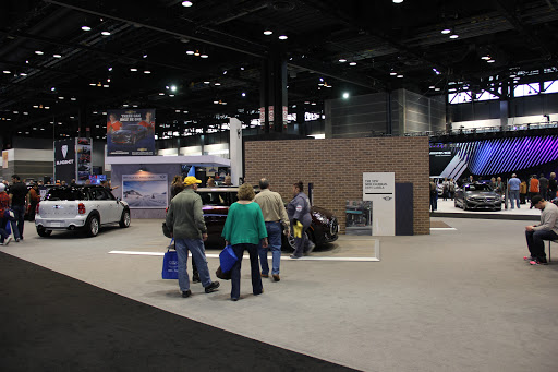 Car Dealer «MINI of Orland Park», reviews and photos, 11030 W 159th St, Orland Park, IL 60467, USA