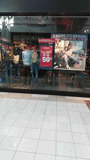 Hollister Co., 1201 Lake Woodlands Dr #1208, Spring, TX 77380, USA, 