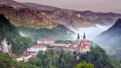 Arcea Gran Hotel Pelayo - Real Sitio de Covadonga, s/n, 33589 Covadonga, Asturias, Spain