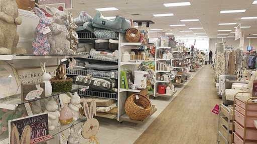 Department Store «T.J. Maxx», reviews and photos, 68 Frontage Rd, East Haven, CT 06512, USA