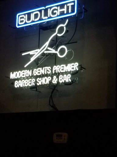 Barber Shop «Modern Gents Premier Barbershop & Bar», reviews and photos, 8233 Cooper Creek Blvd, Bradenton, FL 34201, USA