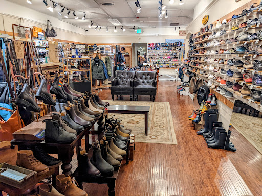 Shoe Store «Indigo Plum», reviews and photos, 18924 Front St NE, Poulsbo, WA 98370, USA