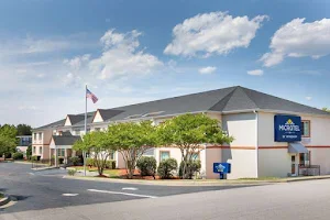 Microtel Inn and Suites by Wyndham Columbia/Fort Jackson N image