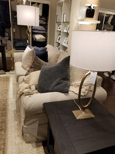 Furniture Store «Pottery Barn», reviews and photos, 358 San Lorenzo Ave #2115, Coral Gables, FL 33146, USA